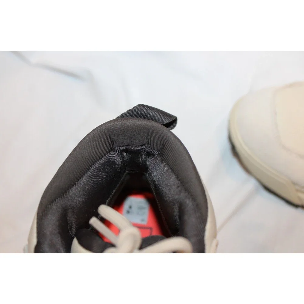 Vans details waterproof